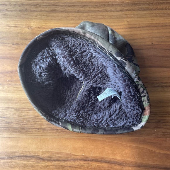 UNDER ARMOUR - Women’s Hat - Picture 2 of 3